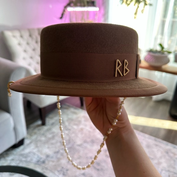 Pearls-embellished Canotier Hat Ruslan Baginskiy - Picture 4 of 5